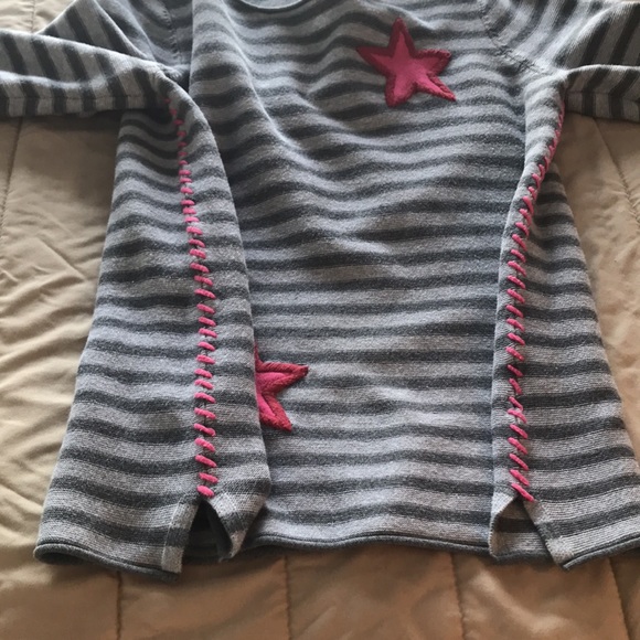 Grey striped Orly cotton sweater with pink heart embellishments - Picture 4 of 12